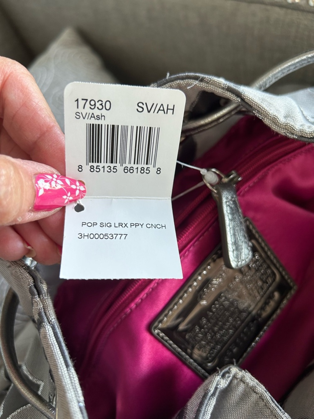 NWT Coach Poppy Signature Lurex Cinch Shoulder Bag Silver/Ash 17930 NEW - Picture 7 of 15
